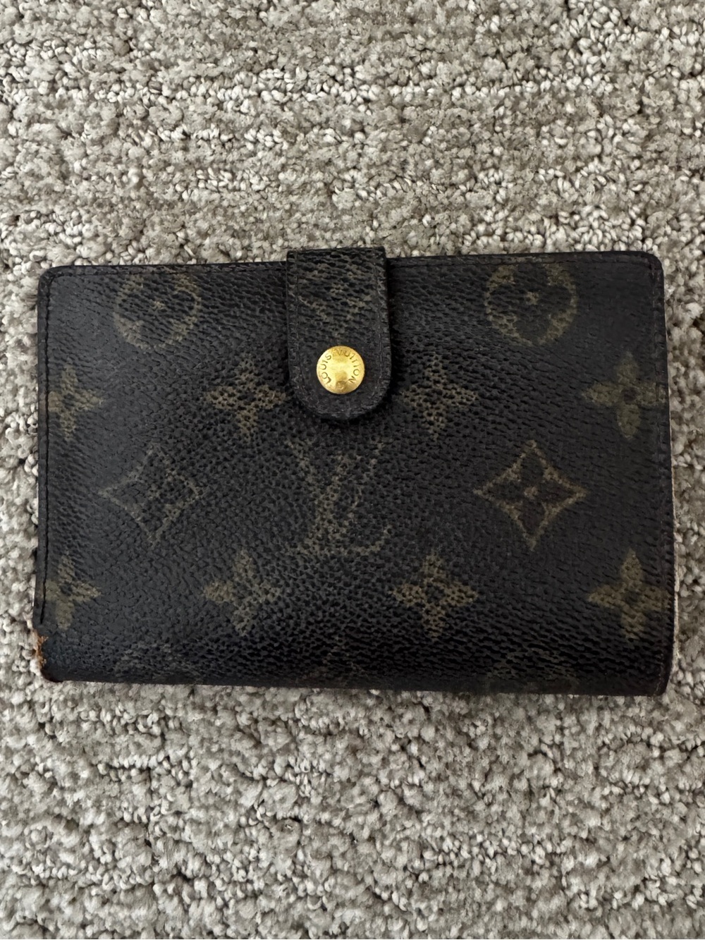 Louis Vuitton Kisslock Coin Wallet Vintage Brown Monogram Canvas
Logo